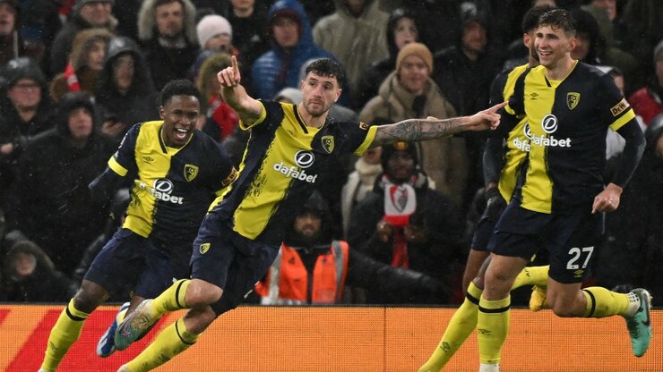 Bournmouth adds to United’s misery in 3-0 win